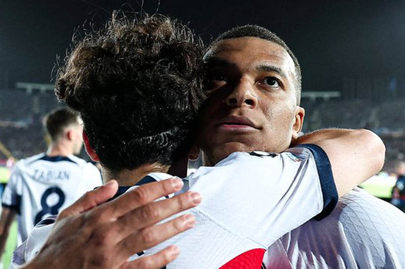 París Saint-Germain sigue operando con números rojos